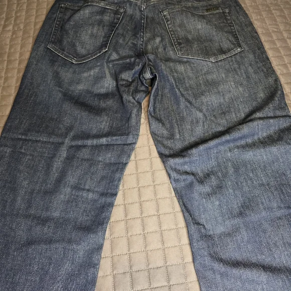 NOT AVAILABLE. SOLD ITEM! - Picture 5 of 6